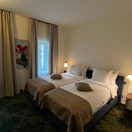 Hotel La Boheme Boutique Casa Soare Bucarest Esterno foto