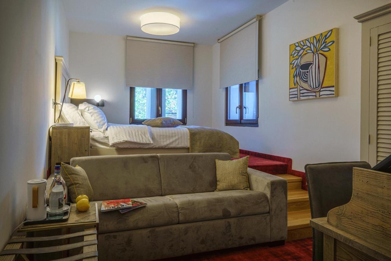 Hotel La Boheme Boutique Casa Soare Bucarest Esterno foto