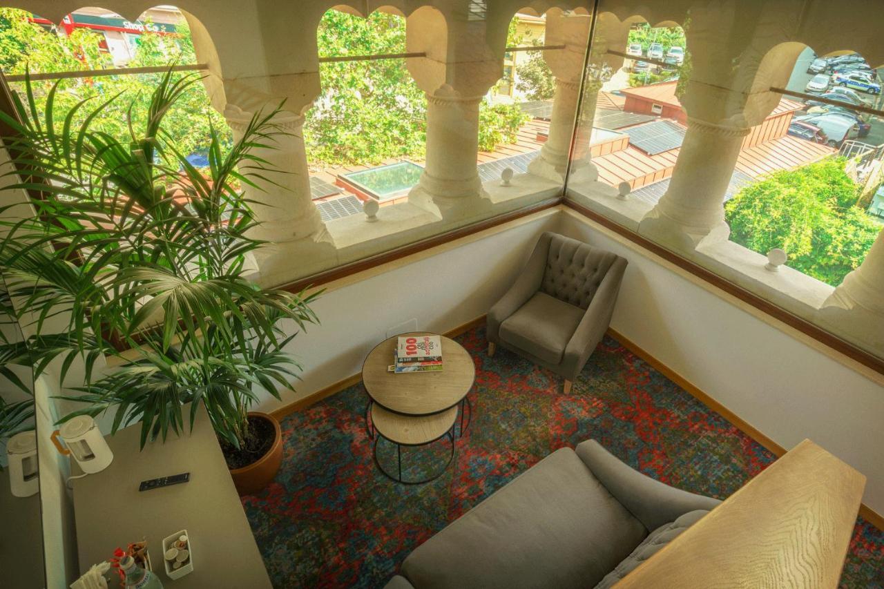 Hotel La Boheme Boutique Casa Soare Bucarest Esterno foto