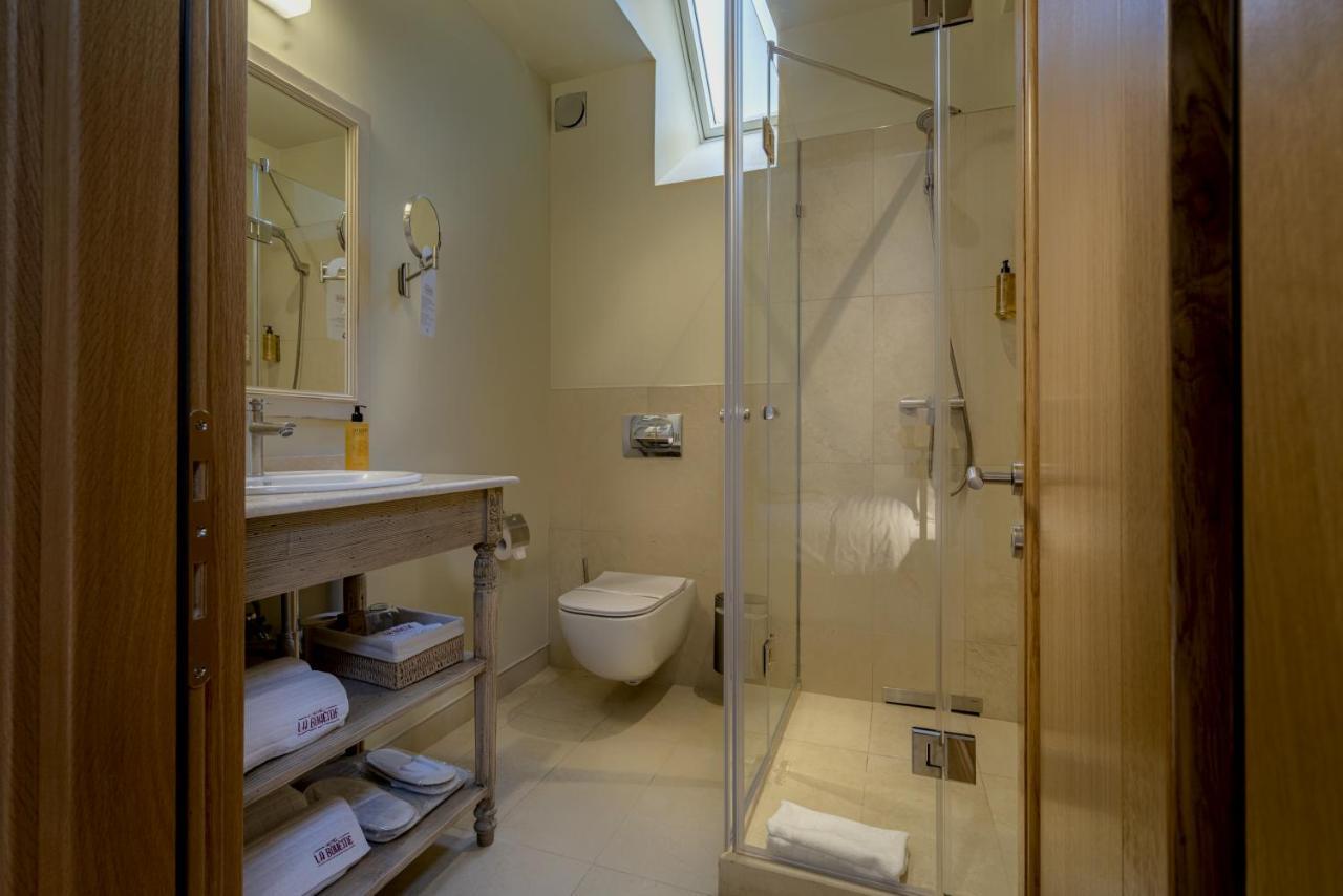 Hotel La Boheme Boutique Casa Soare Bucarest Esterno foto